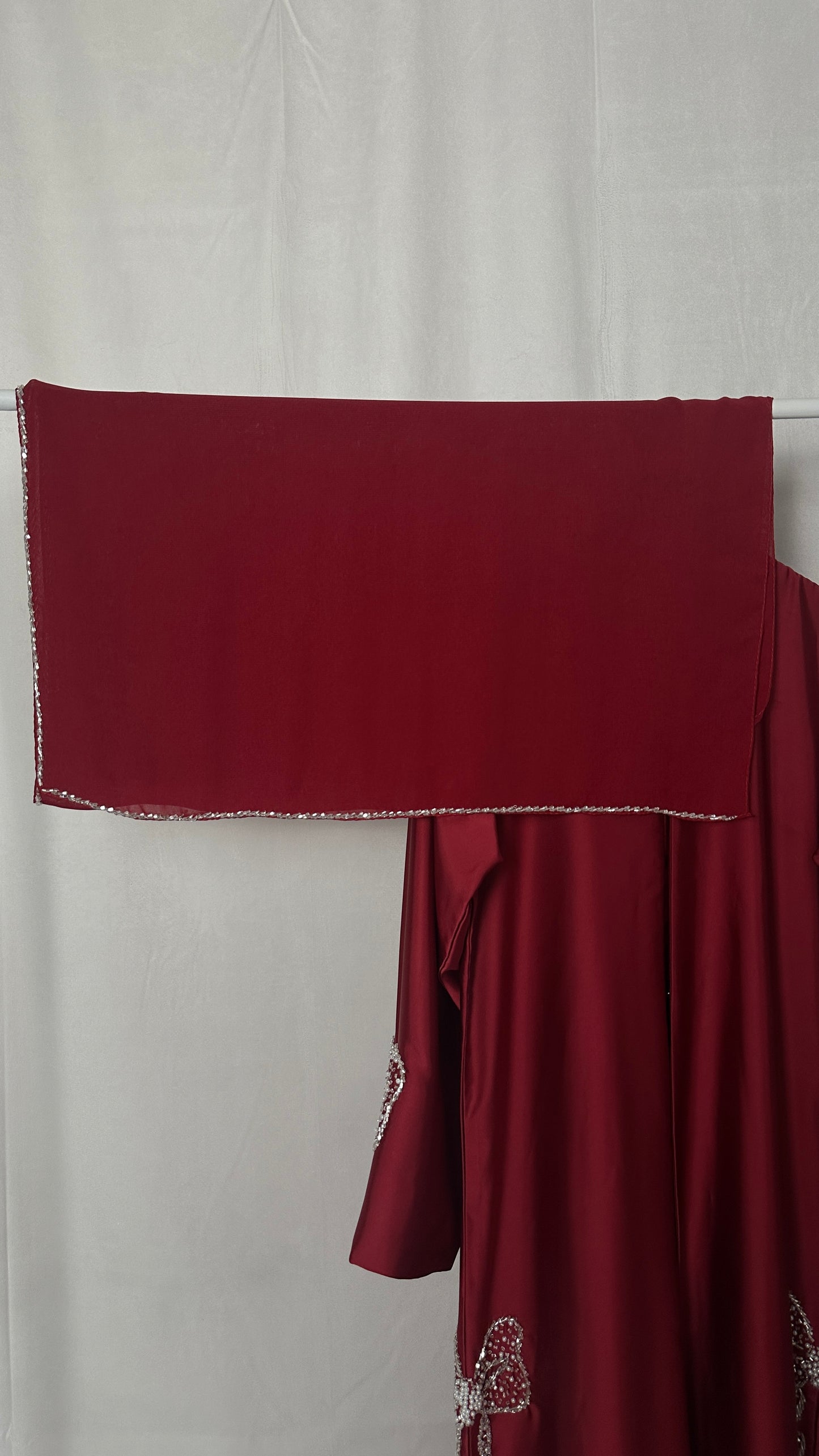 Bow Split in Burgundy