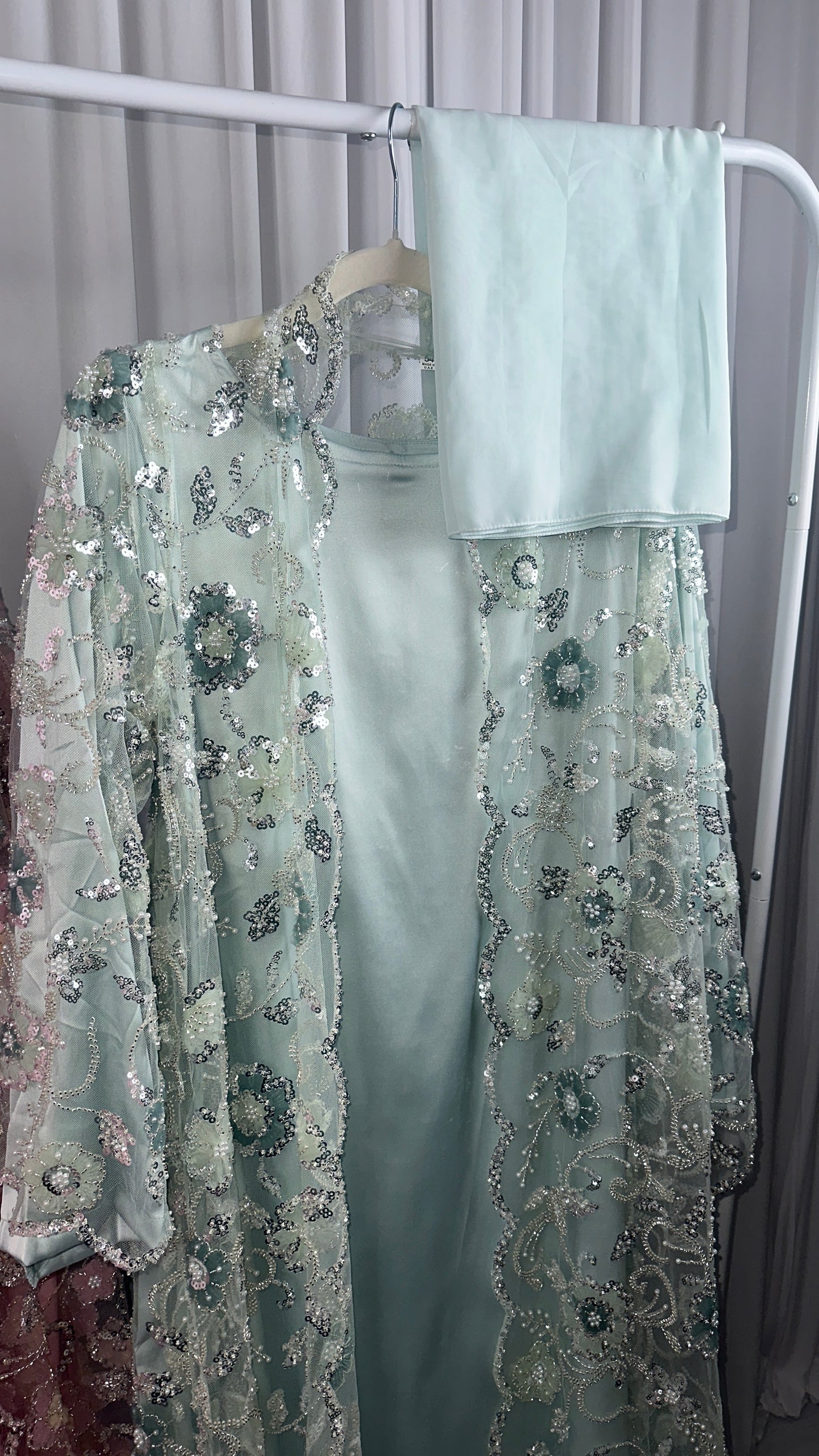 BLOSSOM LIMITED EDITION DRESS (sage)
