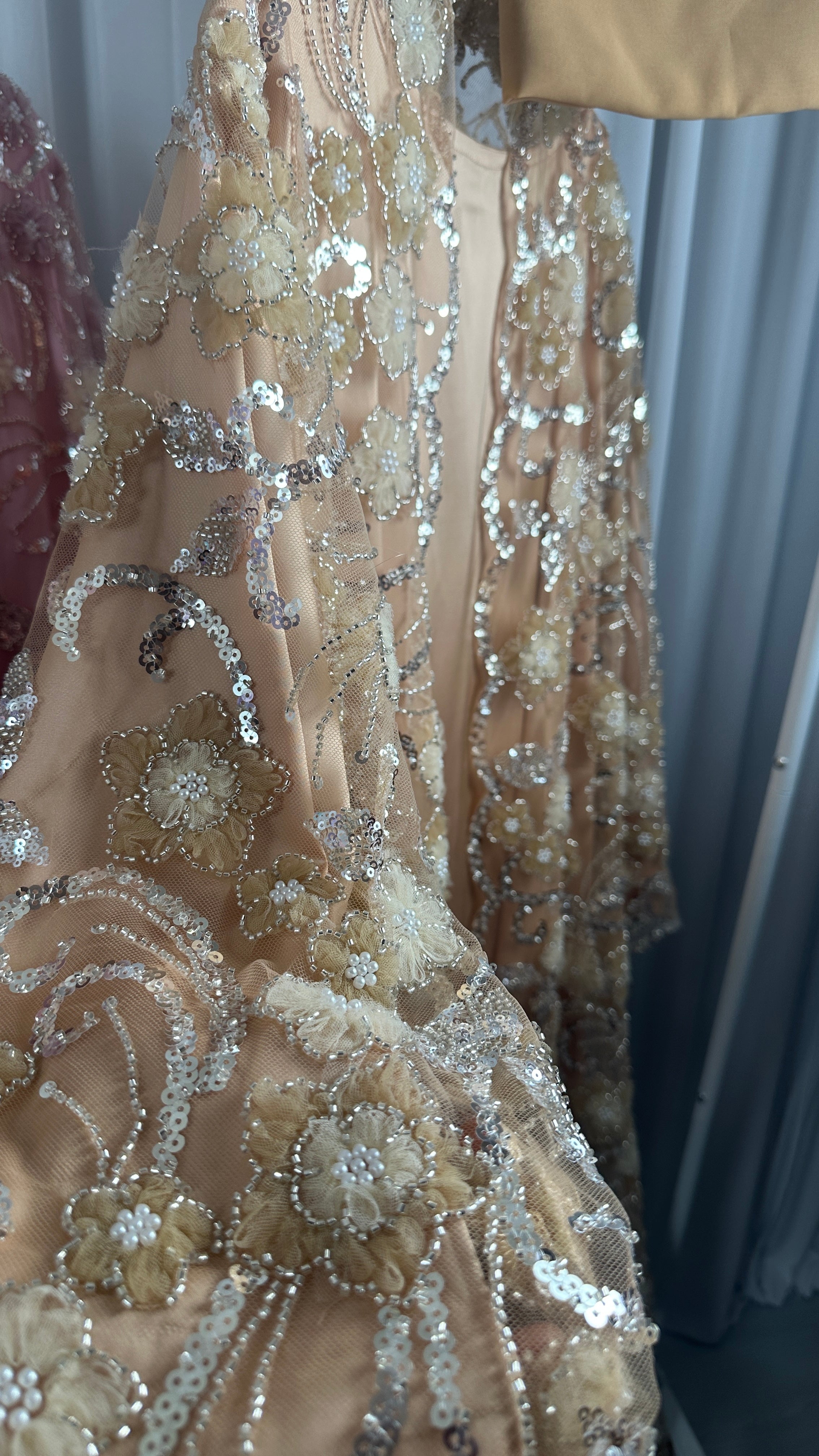 BLOSSOM LIMITED EDITION DRESS (caramel) – Ahla Collections