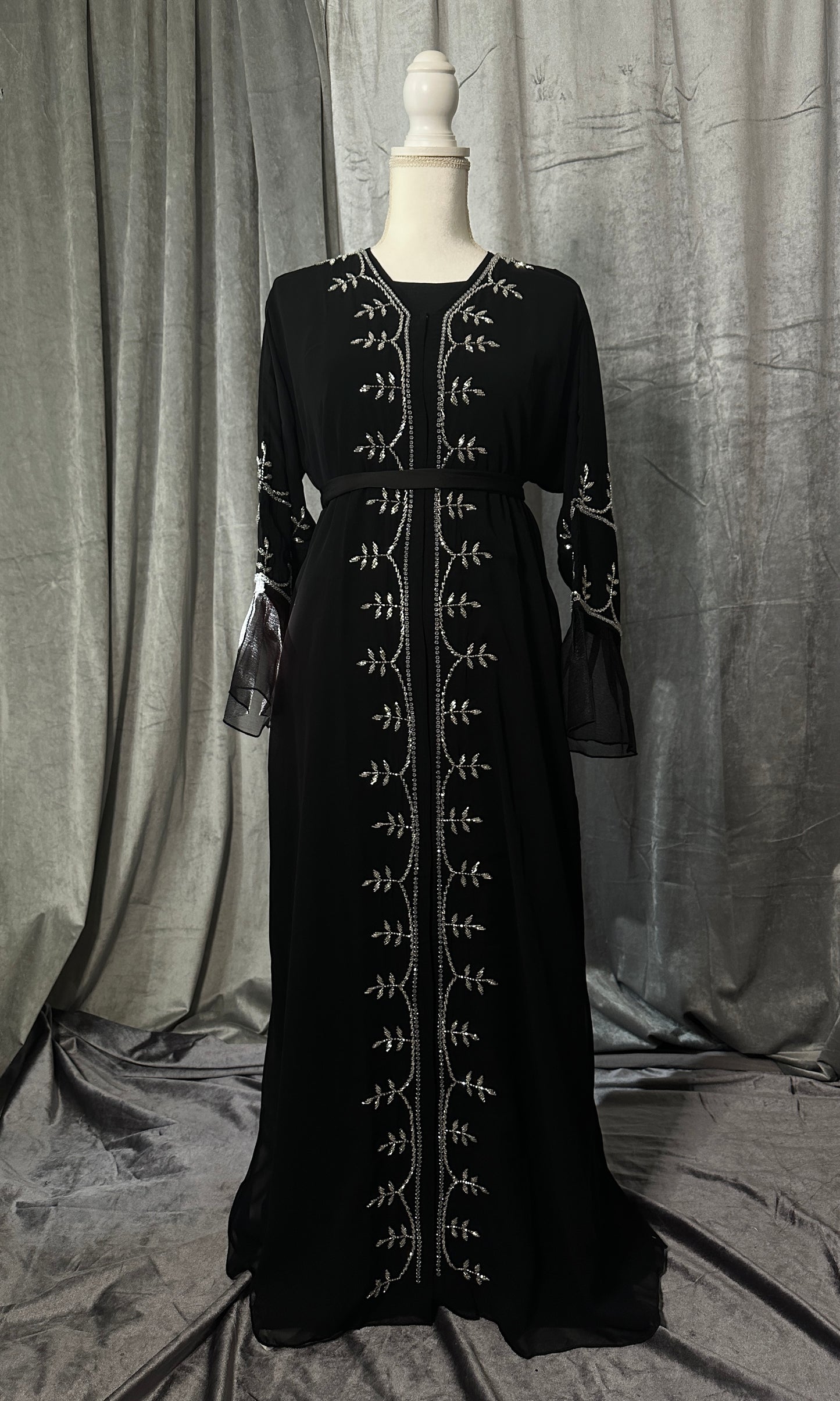 Zara Abaya